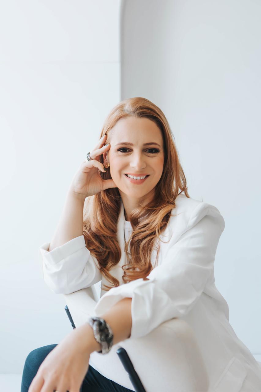 Dra. Fernanda Ferraz